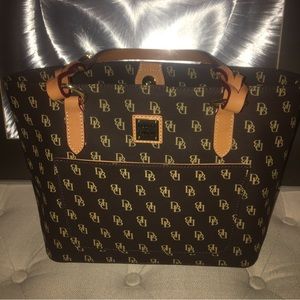 Brand new Downey & Burke purse. Small Tammy Tote.